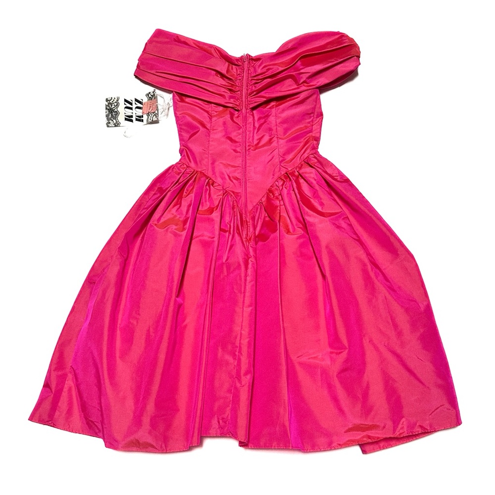 Deadstock Vintage 1980s Prom Dress Barbie Pink Colorshift Off-Shoulder Gown NWT - Picture 3 of 14